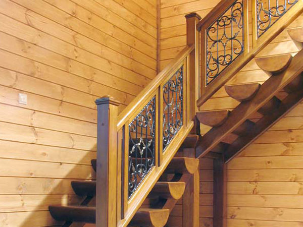 лестницы из дерева