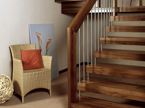 лестницы из дерева