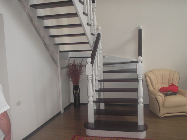 лестницы из дерева