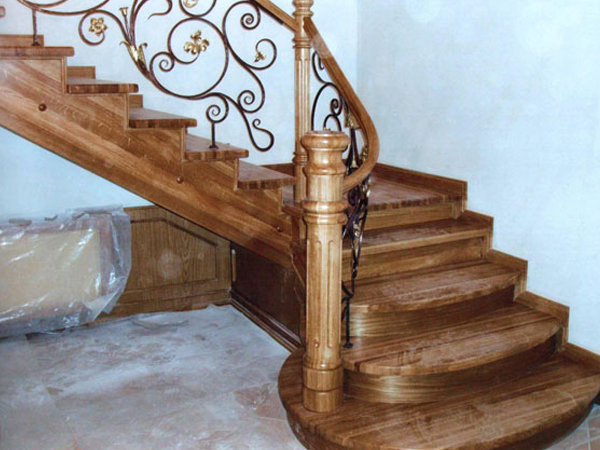 лестницы из дерева